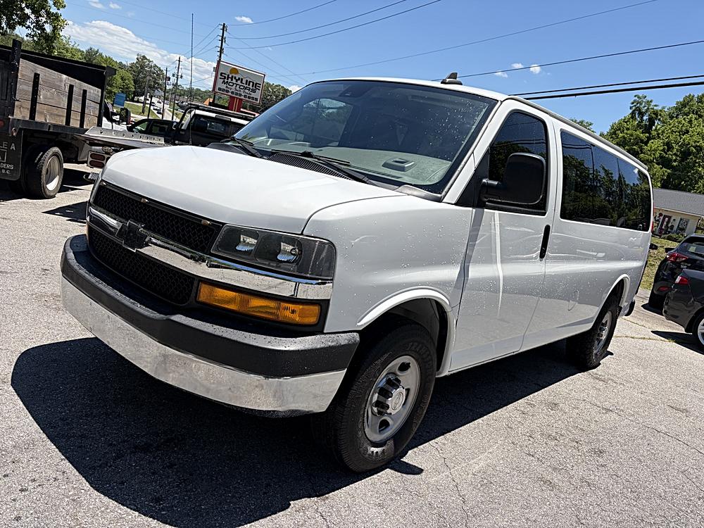 chevrolet express passenger 2020 1GAWGFFPXL1188112 image chevrolet express passenger 2020 1GAWGFFPXL1188112 image